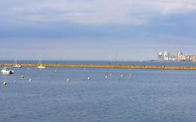 Lovely Sea Rooms, Easy Access To Centre & Airport